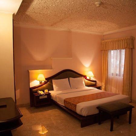 Golf 1 Hotel Да Лат Екстериор снимка