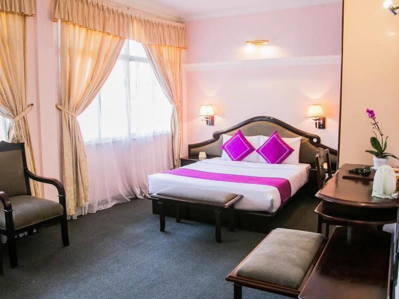 Golf 1 Hotel Да Лат Екстериор снимка